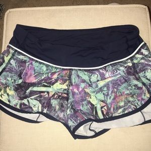 Lulu lemon speed short size 4